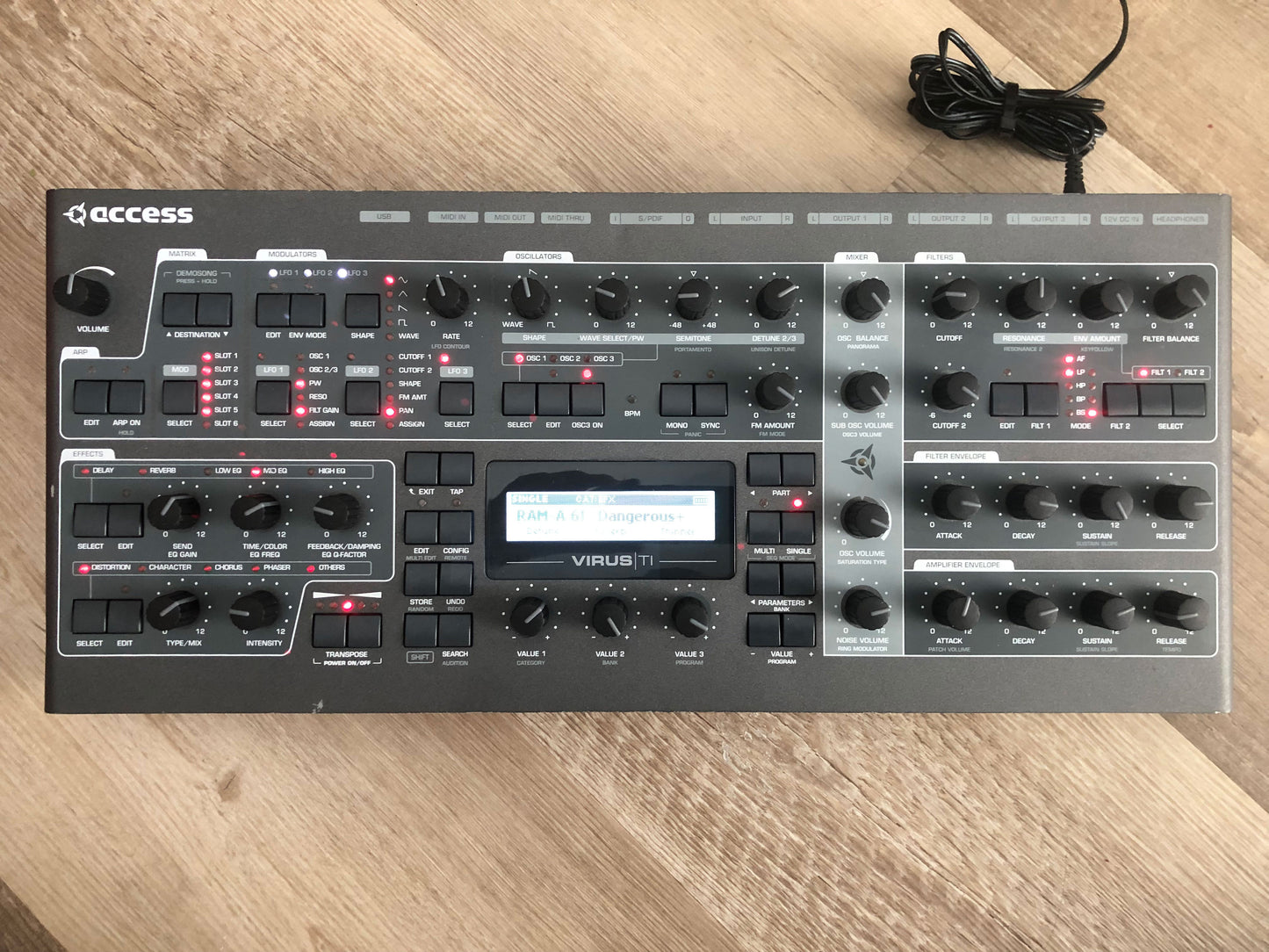 Access Virus TI2 Desktop Synth with New Battery, Power Supply, and New USB Cable