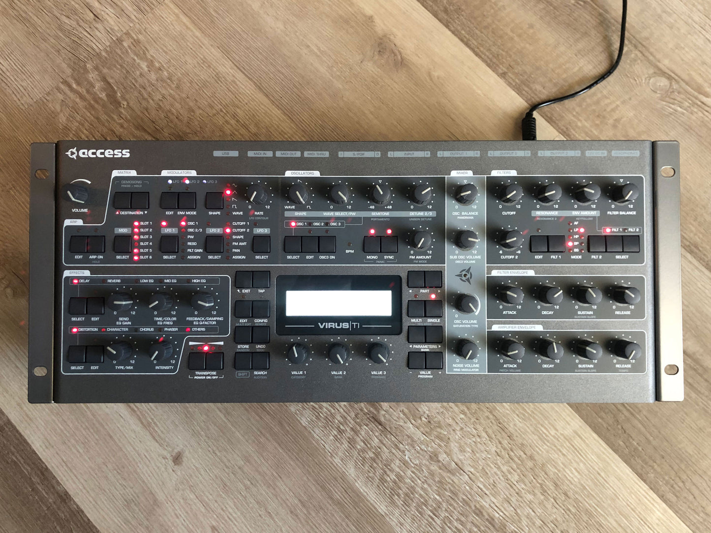 Access Virus TI2 Rack, New Battery, Rack Mount Kit + PSU, OS 5.1.7