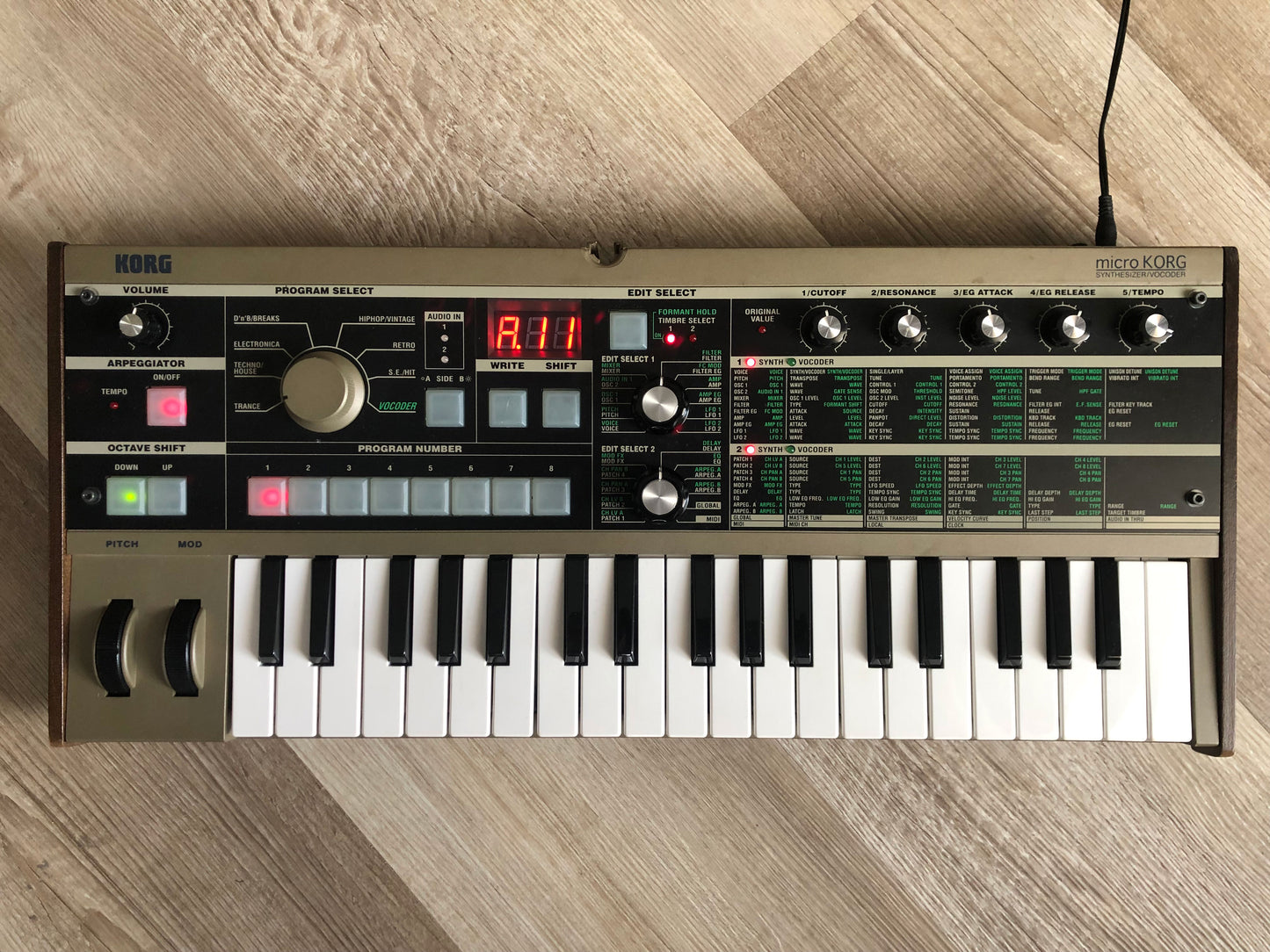 MicroKorg w/ Aftermarket Power Supply (no Mic)