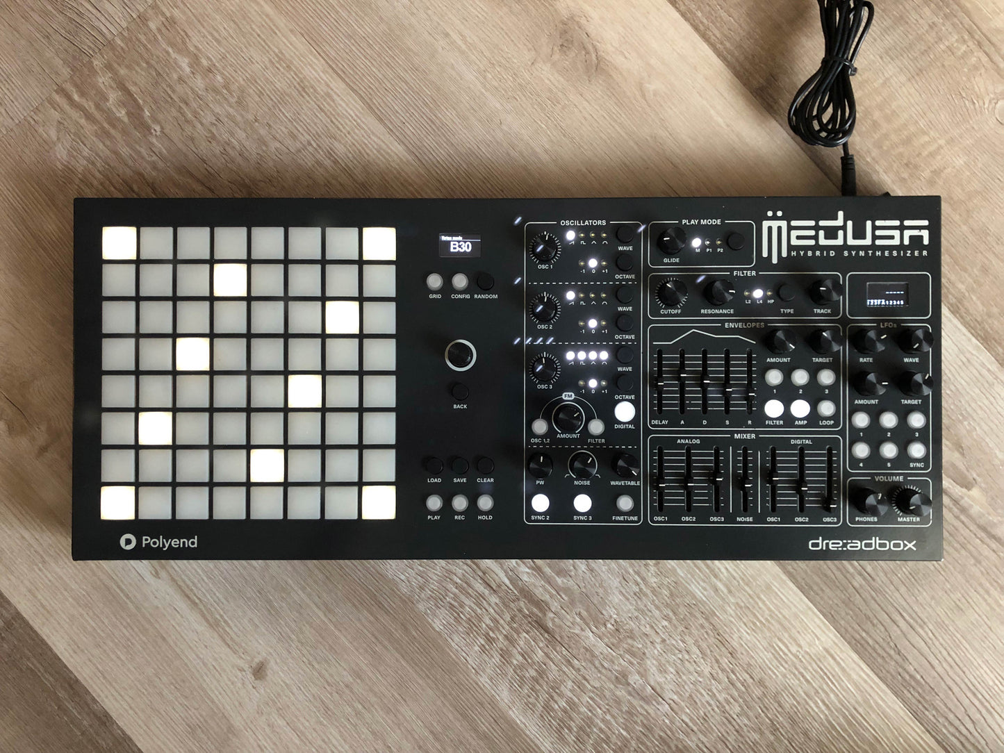 Polyend Dreadbox Medusa Hybrid Synthesizer w/ PSU + Quick Start Guide