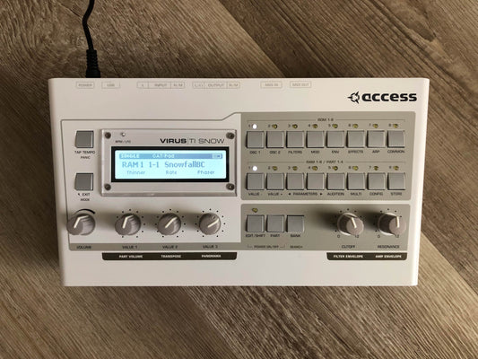 Access Virus TI Snow, All New Tacts & New Battery, PSU + USB Cable