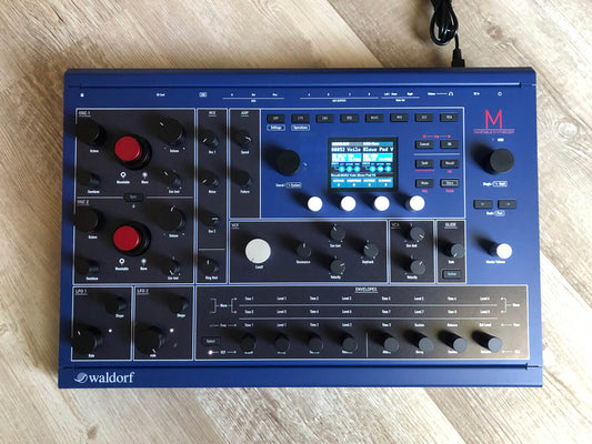 Waldorf M 8-Voice Wavetable Desktop Synthesizer w/ OG Box, 2GB SD + PSU