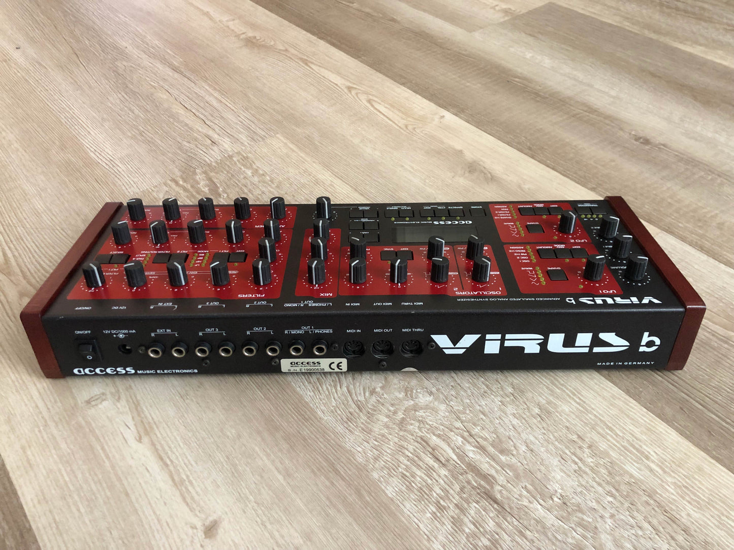 Access Virus B Desktop, Fully Recapped, All New Tacts, New Display, Power Switch, Battery + PSU