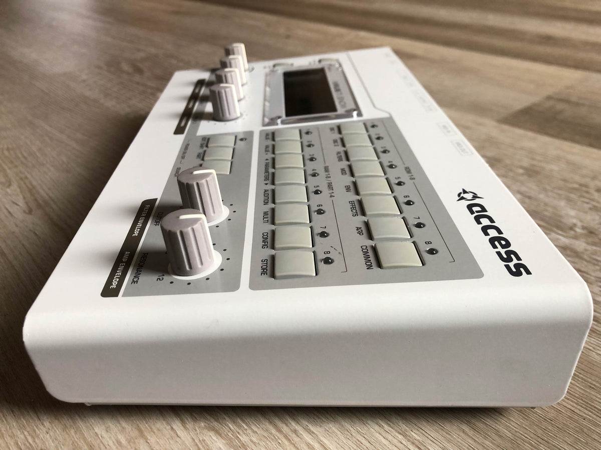 Access Virus TI Snow w/ All New Tacts, New LCD Bezel, PSU, HQ USB Cable + OG Box