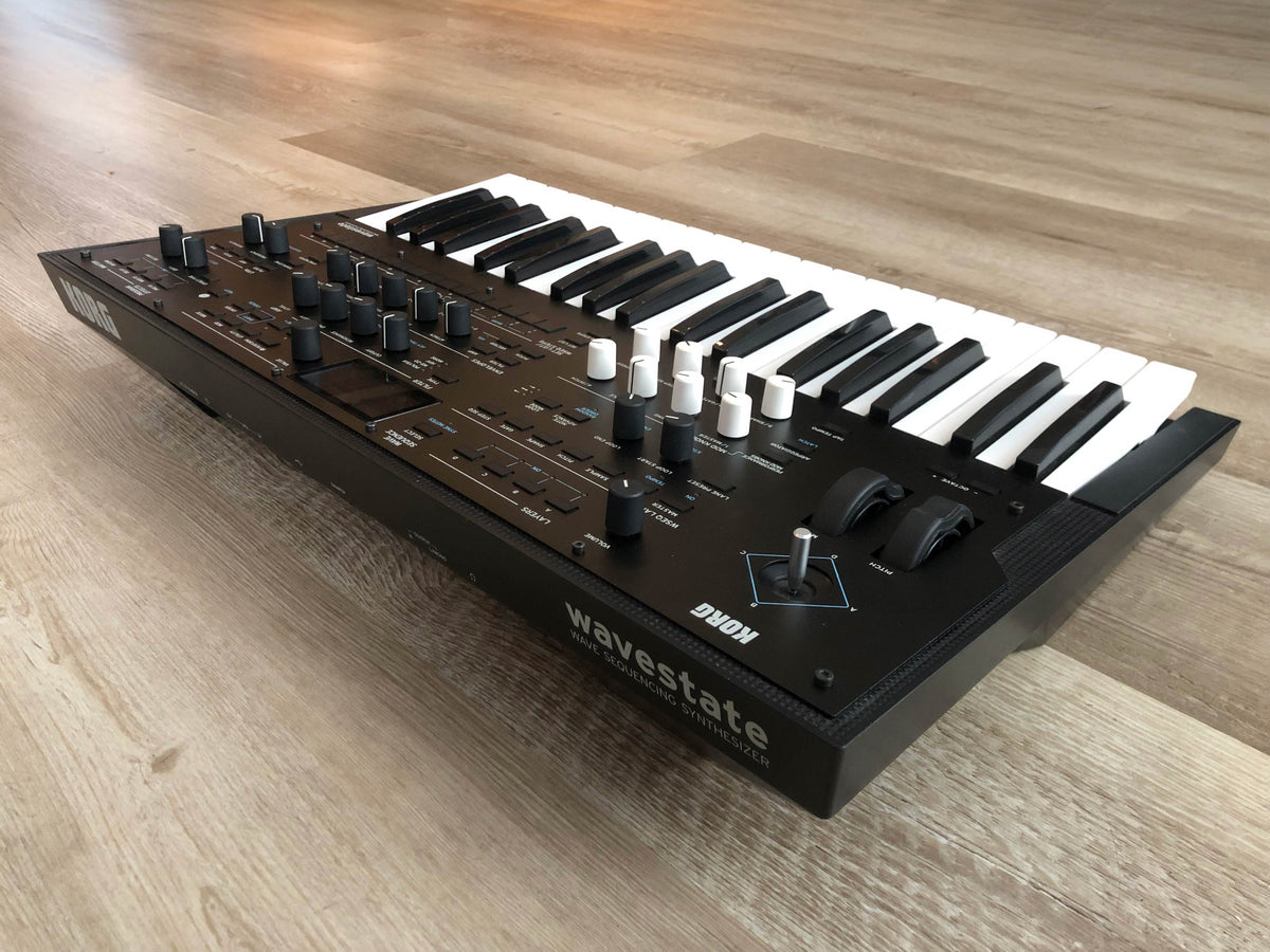 Korg Wavestate MKI Wave Sequencing Synthesizer w/ Original Power Supply
