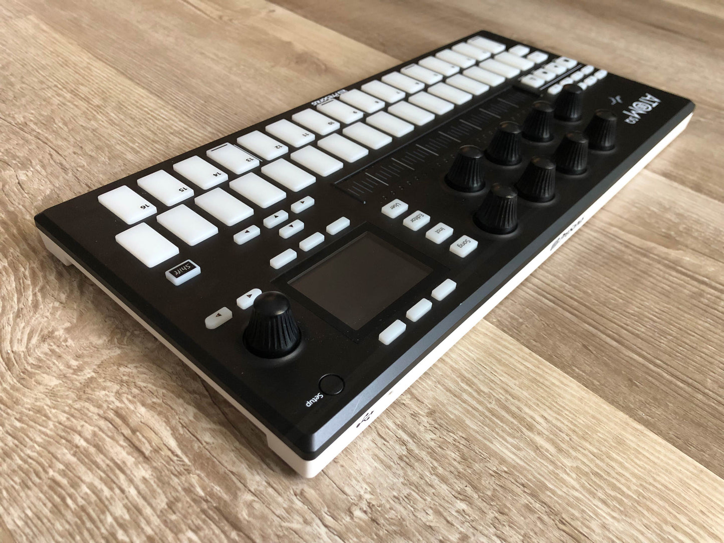 PreSonus ATOM SQ Hybrid MIDI Keyboard / Pad Controller w/ OG USB Cable