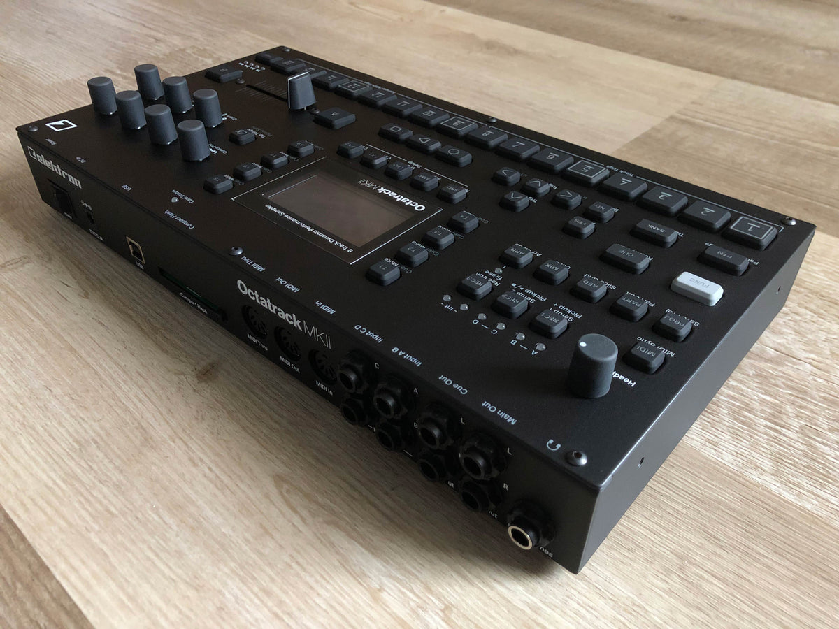 Elektron Octatrack MKII Black Like-New w/ OG Box, PSU, USB Cable + 32 GB Card