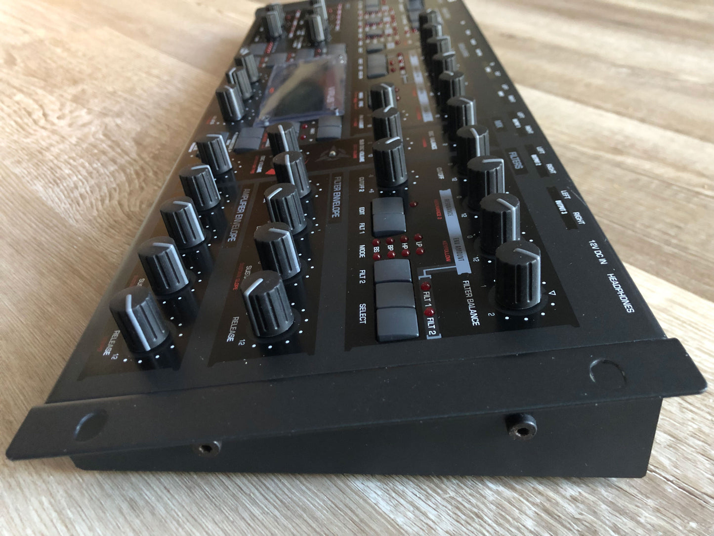 Access Virus TI Rack, All New Tacts, Battery + PSU, OS 5.1.7
