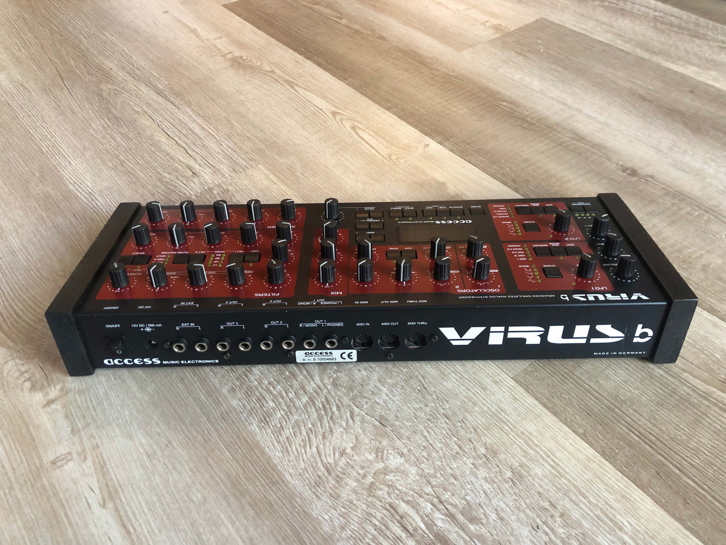 Access Virus B Desktop, All New Tacts, Power Filter Cap, Battery, Custom Wood Sides + PSU, OS 4.9