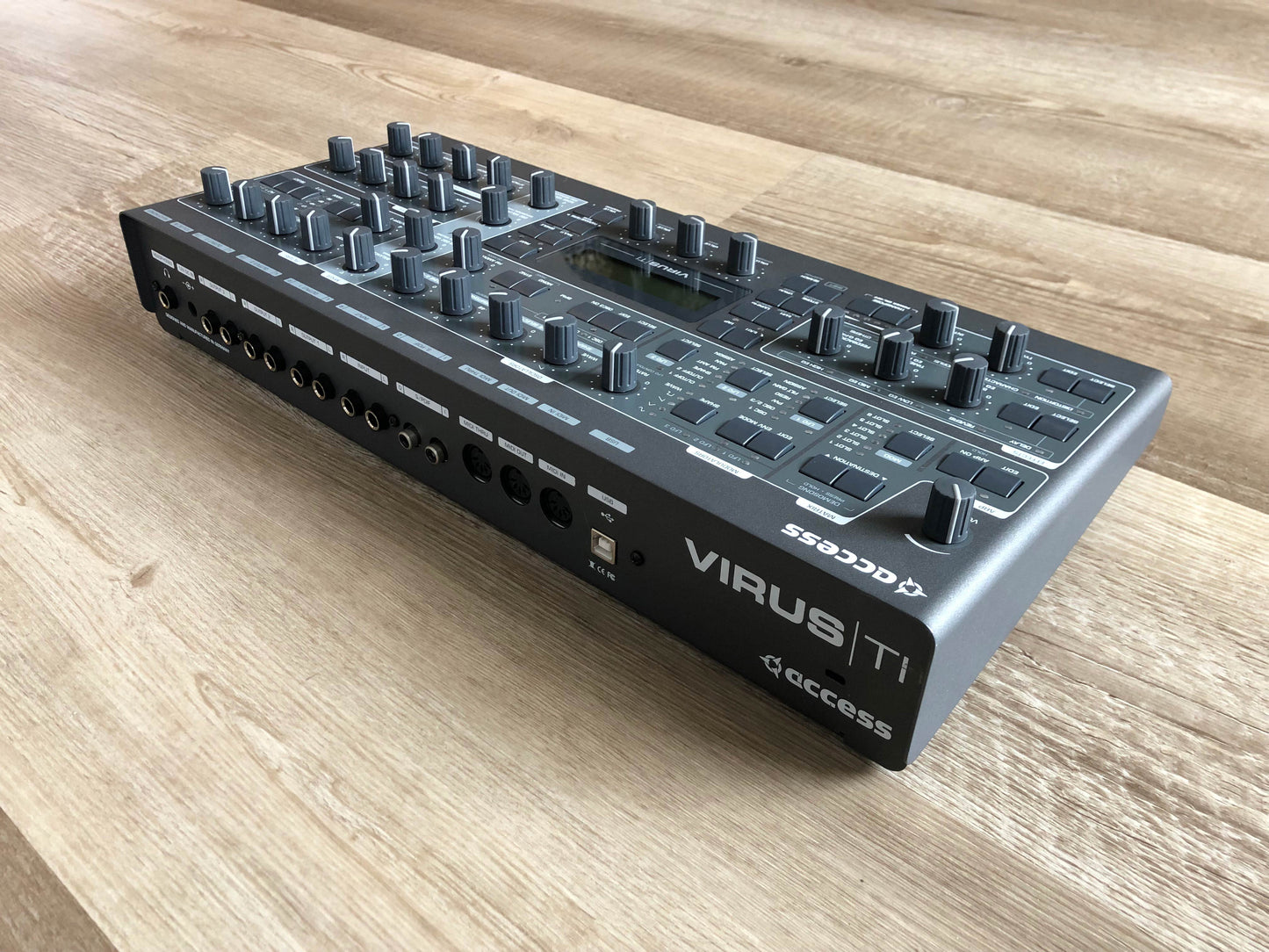 Access Virus TI2 Desktop Later Production Run w/ New PSU + USB Cable