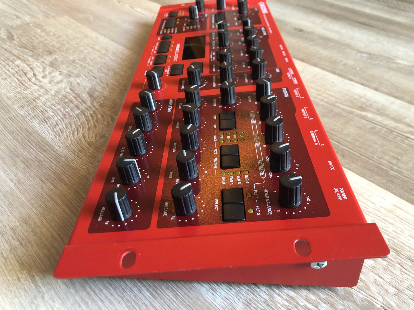 Access Virus Classic Rack (B), New Display, Power Filter Cap, Battery + PSU, OS 4.9