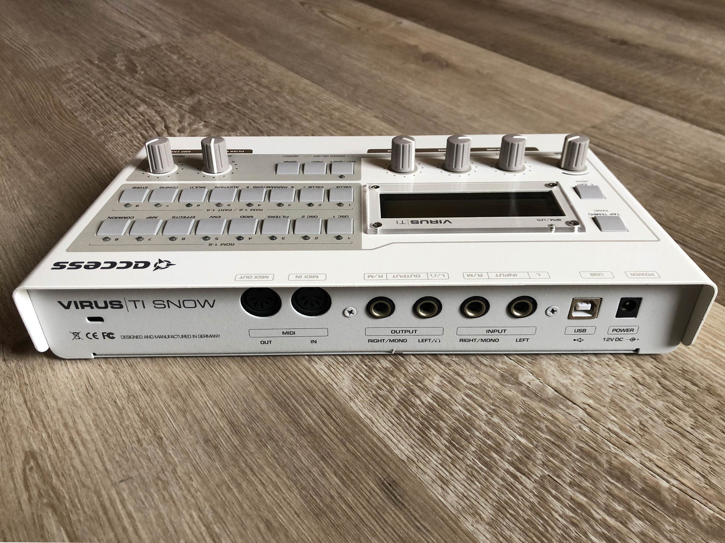 Access Virus TI Snow Minty w/ New PSU + New HQ USB Cable