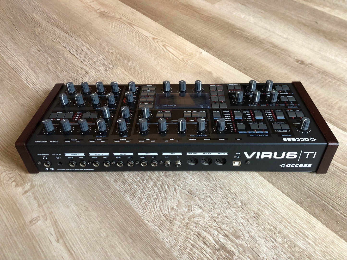 Access Virus TI Desktop, w / All New Tacts, New Battery, OEM Power Supply + HQ USB Cable