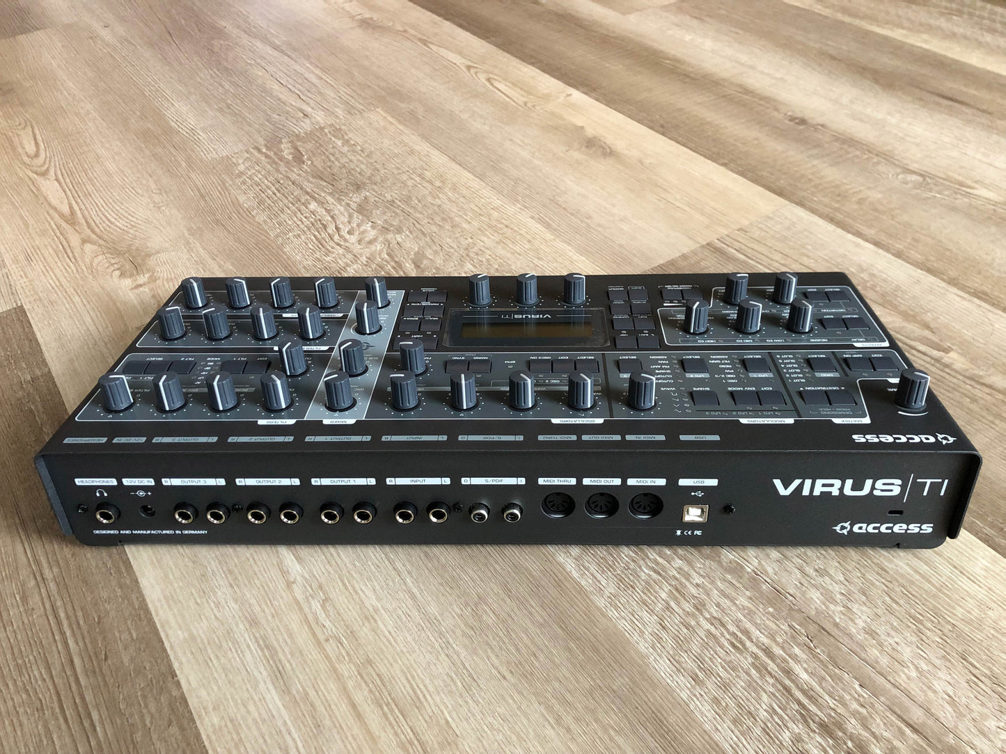 Access Virus TI2 Desktop Late Production Run w/ PSU + New HQ USB Cable