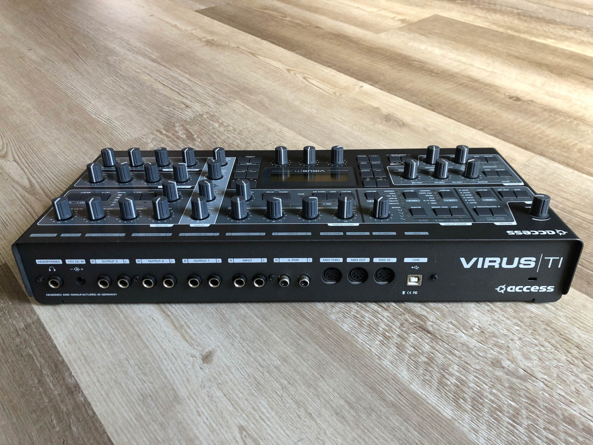 Access Virus TI2 Desktop Later Production Run w/ New Battery, PSU + HQ USB Cable