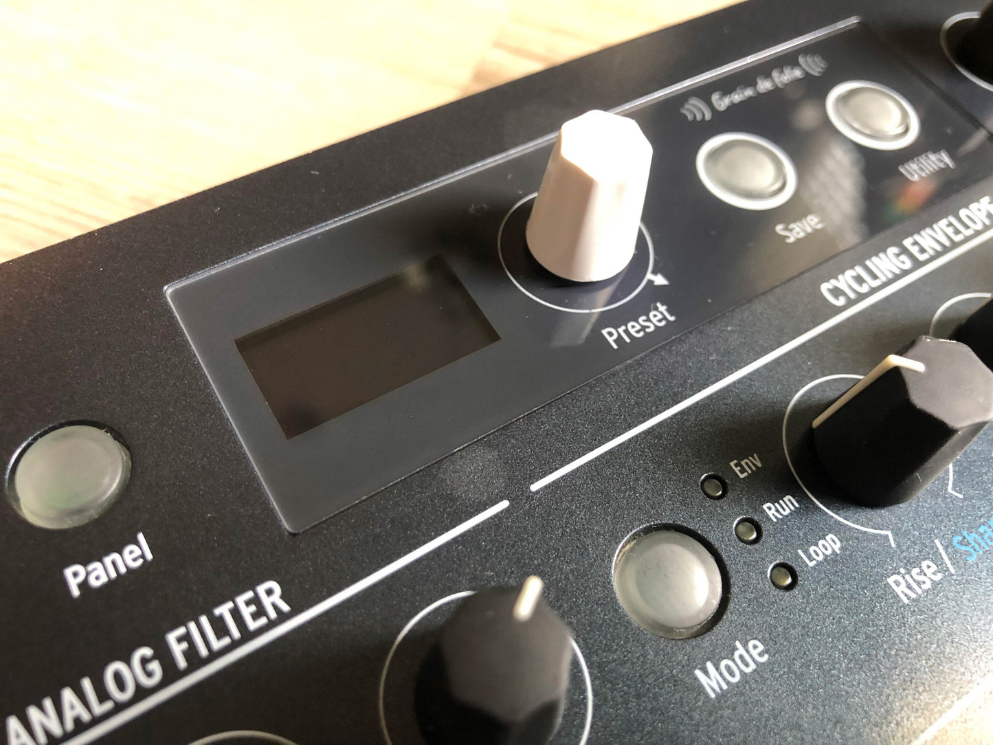 Arturia MicroFreak 25-Key Hybrid Synthesizer w/ OG PSU