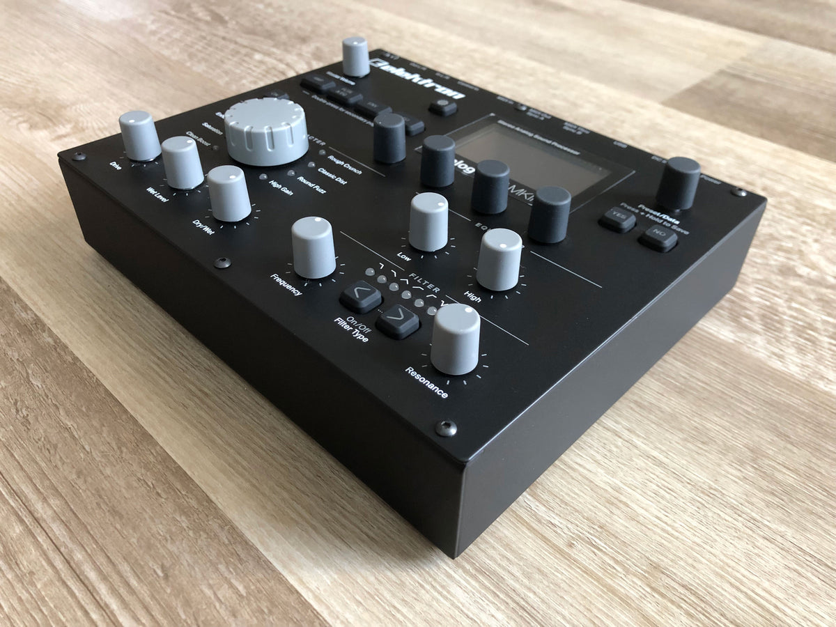 Elektron Analog Heat MKII Minty w/ OG Box, PSU + USB Cable