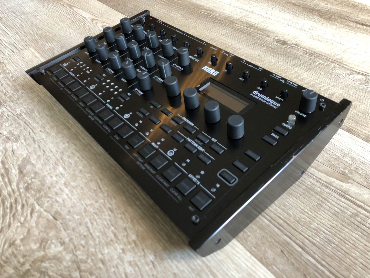 Korg Drumlogue Hybrid Drum Machine w/ OG PSU