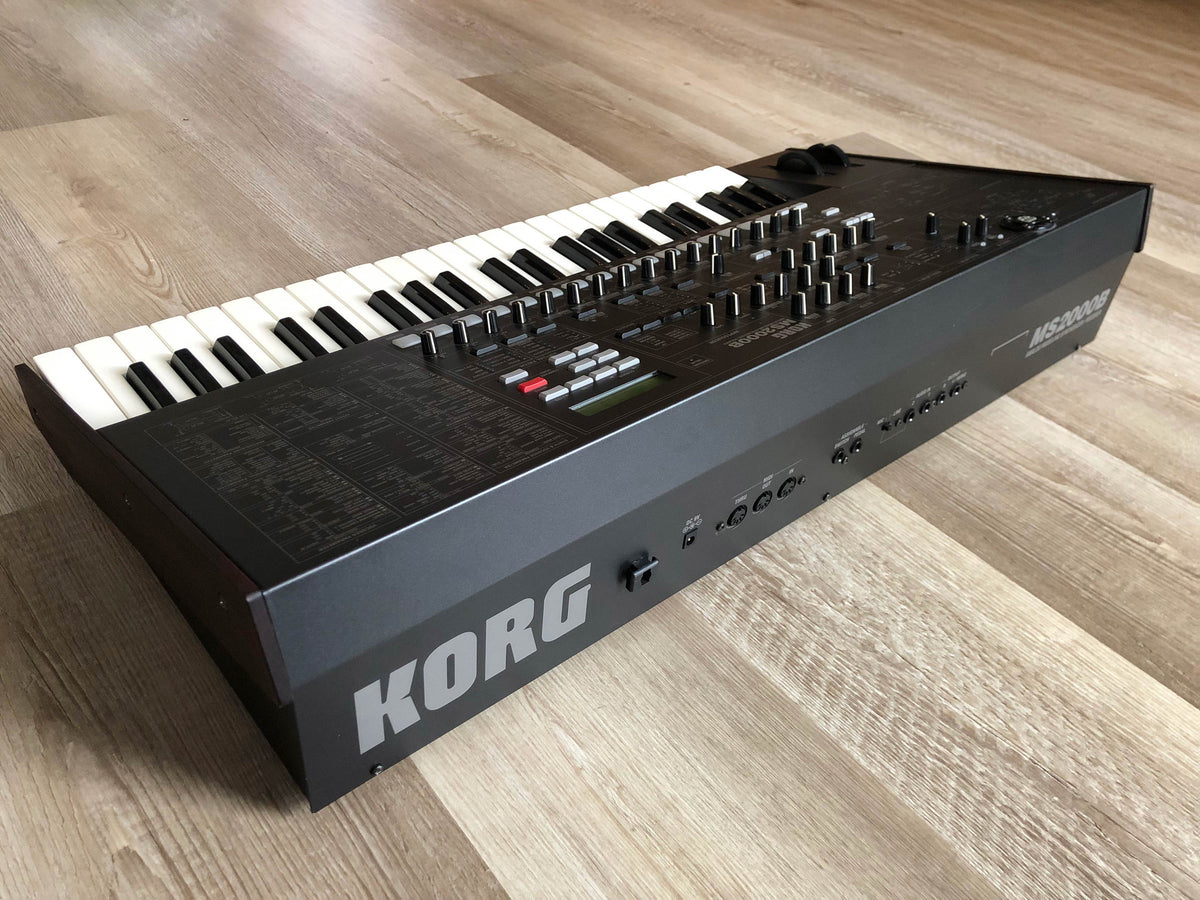 Korg MS2000B Gorgeous w/ Original Mic + PSU