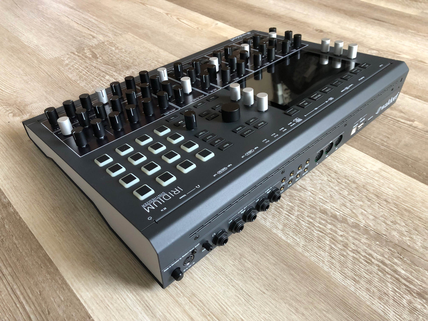 Waldorf Iridium Desktop MKI 16-Voice Synthesizer w/ OG Box, Manual + PSU