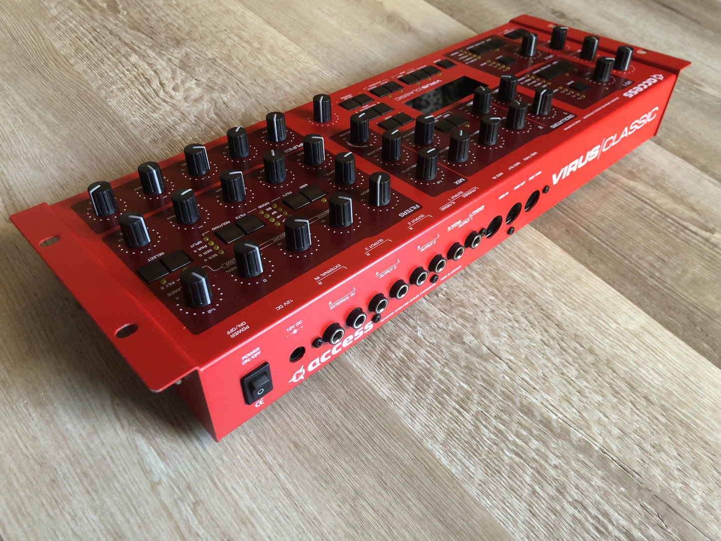 Access Virus Classic Rack (B), New Display, Power Filter Cap, Battery + PSU, OS 4.9