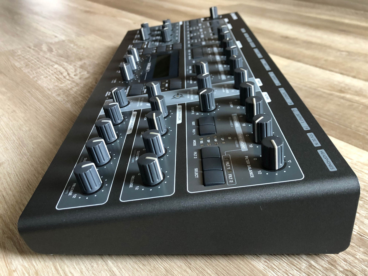 Access Virus TI2 Desktop w/ New Display, All New Tacts, Battery & HQ USB Cable + OG PSU