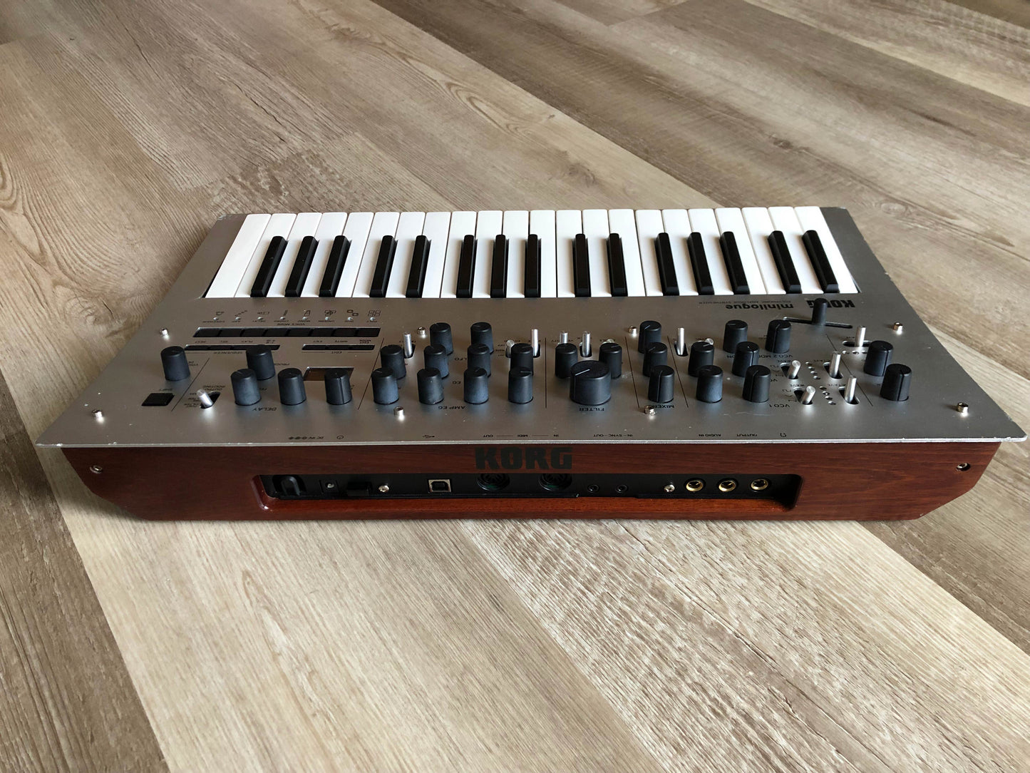 Budget Korg Minilogue Analog Synthesizer w/ Power Supply