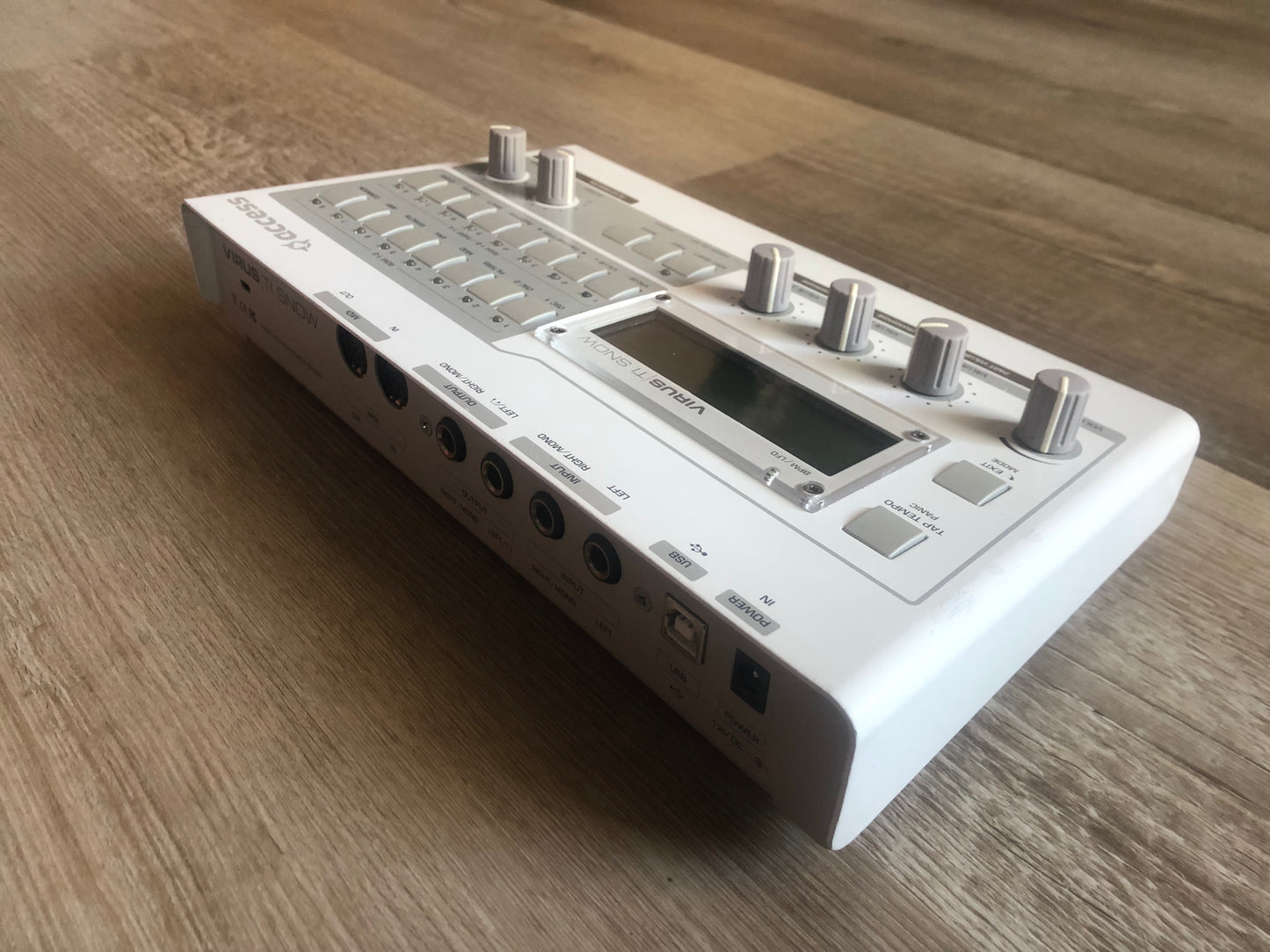 Access Virus TI Snow, All New Tacts & Pots, New Battery, LCD Bezel + PSU