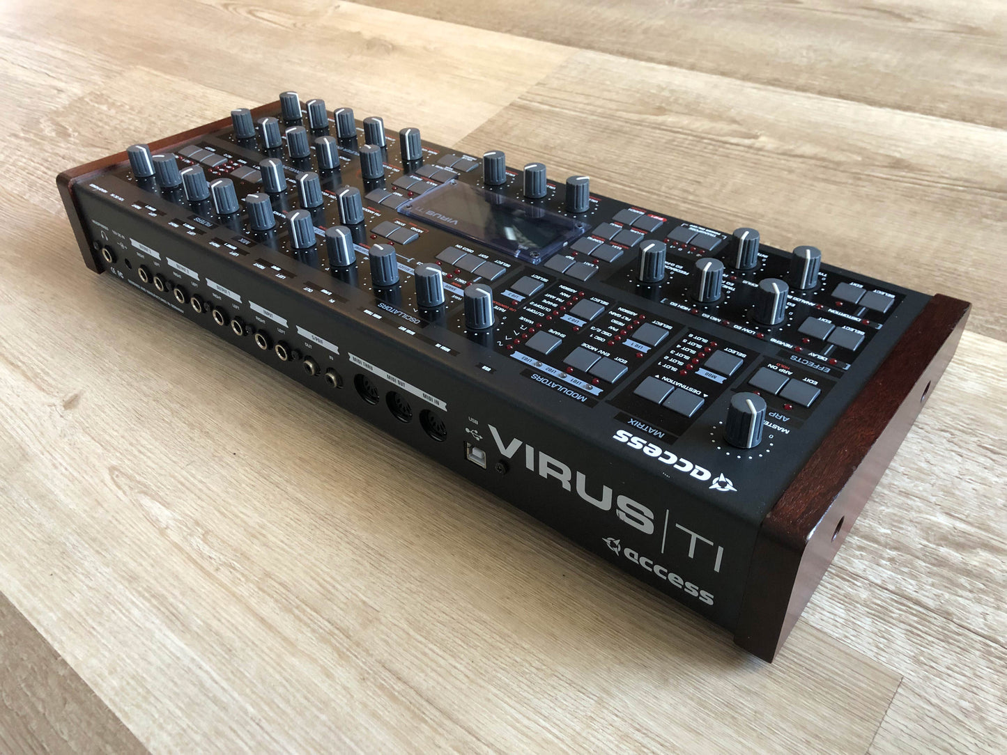 Access Virus TI Desktop w/ New Mainboard, New Display, All New Tacts, New PSU + USB Cable