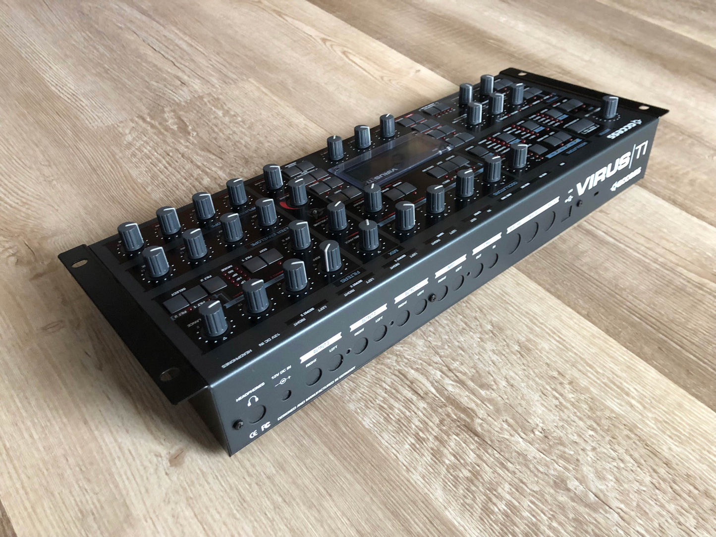 Access Virus TI Rack, w / All New Tacts, New Battery, Power Supply + HQ USB Cable