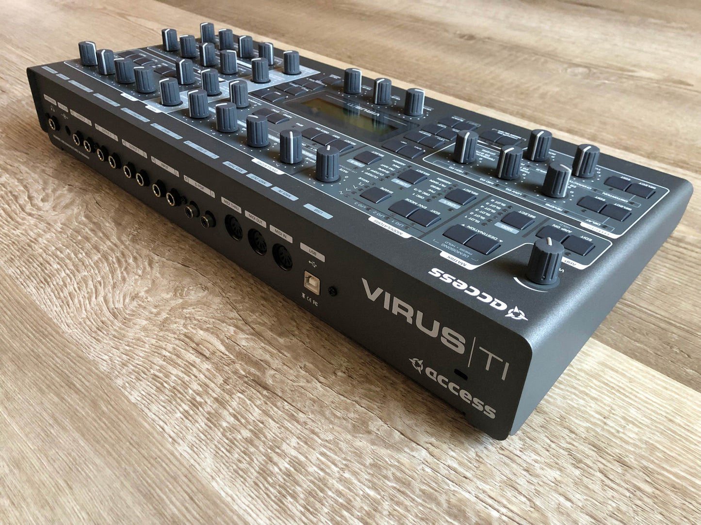 Access Virus TI2 Desktop Mint Late Production Run w/ Original PSU + USB Cable