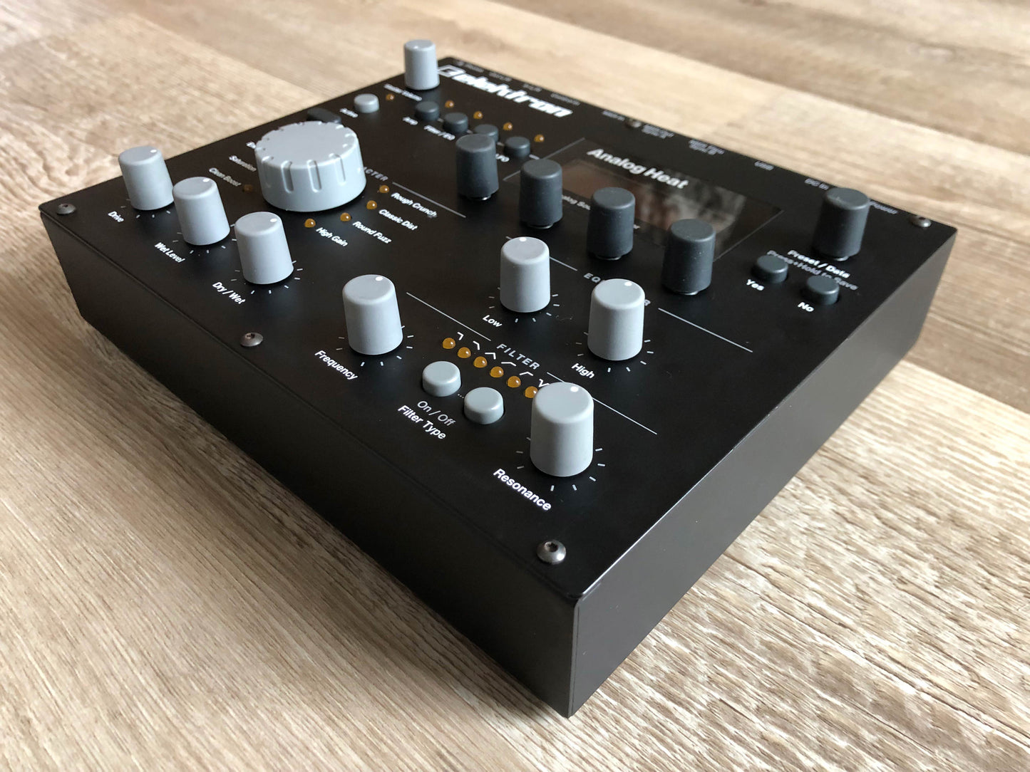 Elektron Analog Heat MKI w/ OG PSU + Quality Aftermarket USB Cable