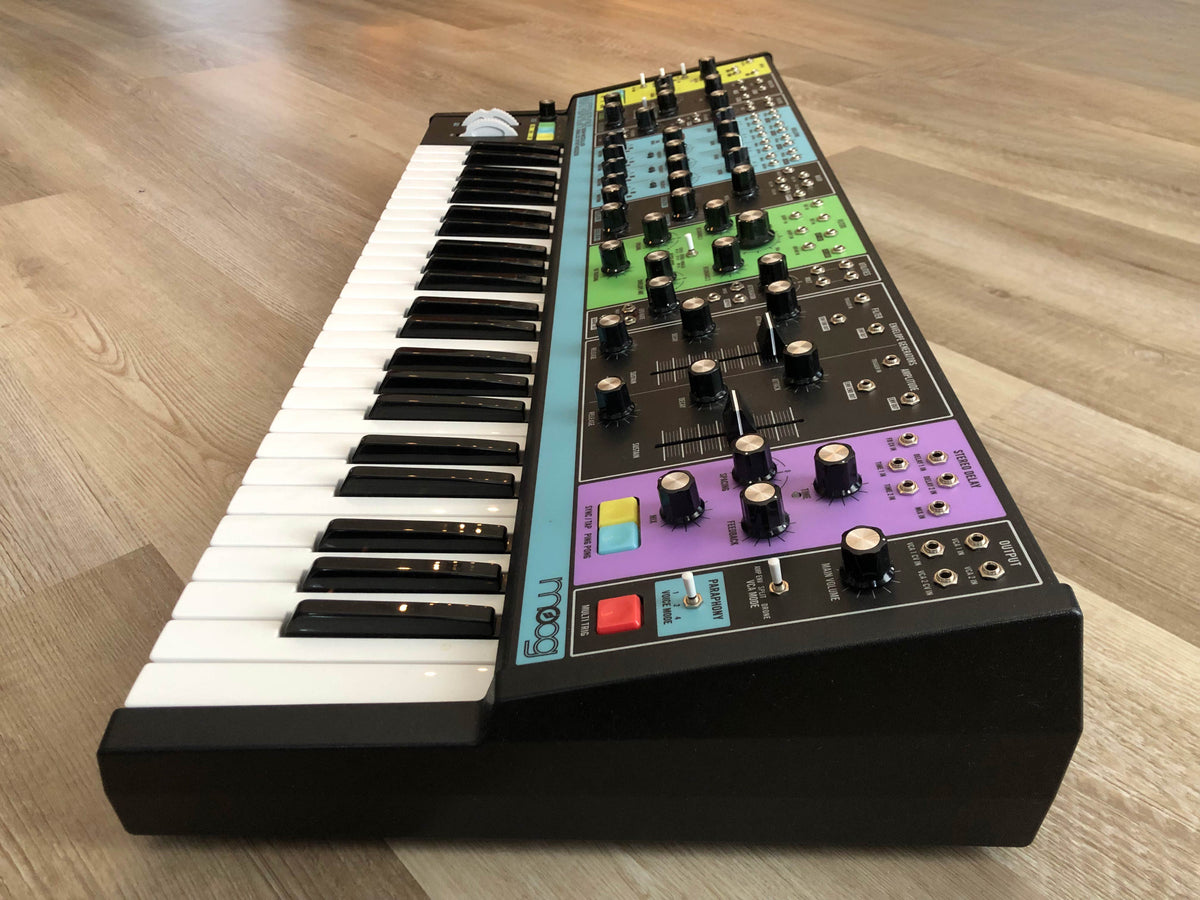 Moog Matriarch Semi-Modular Analog Synthesizer w/ OG Box & PSU, 15 Patch Cables + Manual & Recipe Book