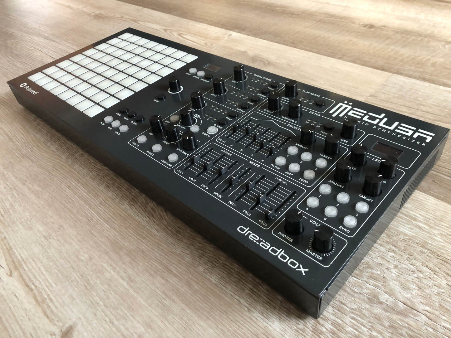 Polyend Dreadbox Medusa Hybrid Synthesizer w/ PSU + Quick Start Guide