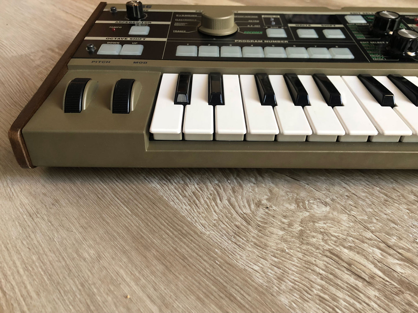 MicroKorg w/ Aftermarket Power Supply (no Mic)