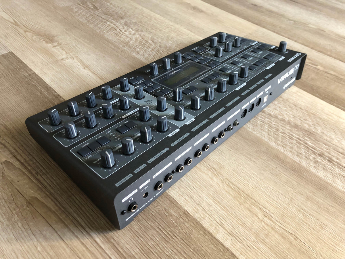 Access Virus TI2 Desktop Minty Late Production Run w/ Original PSU + USB Cable