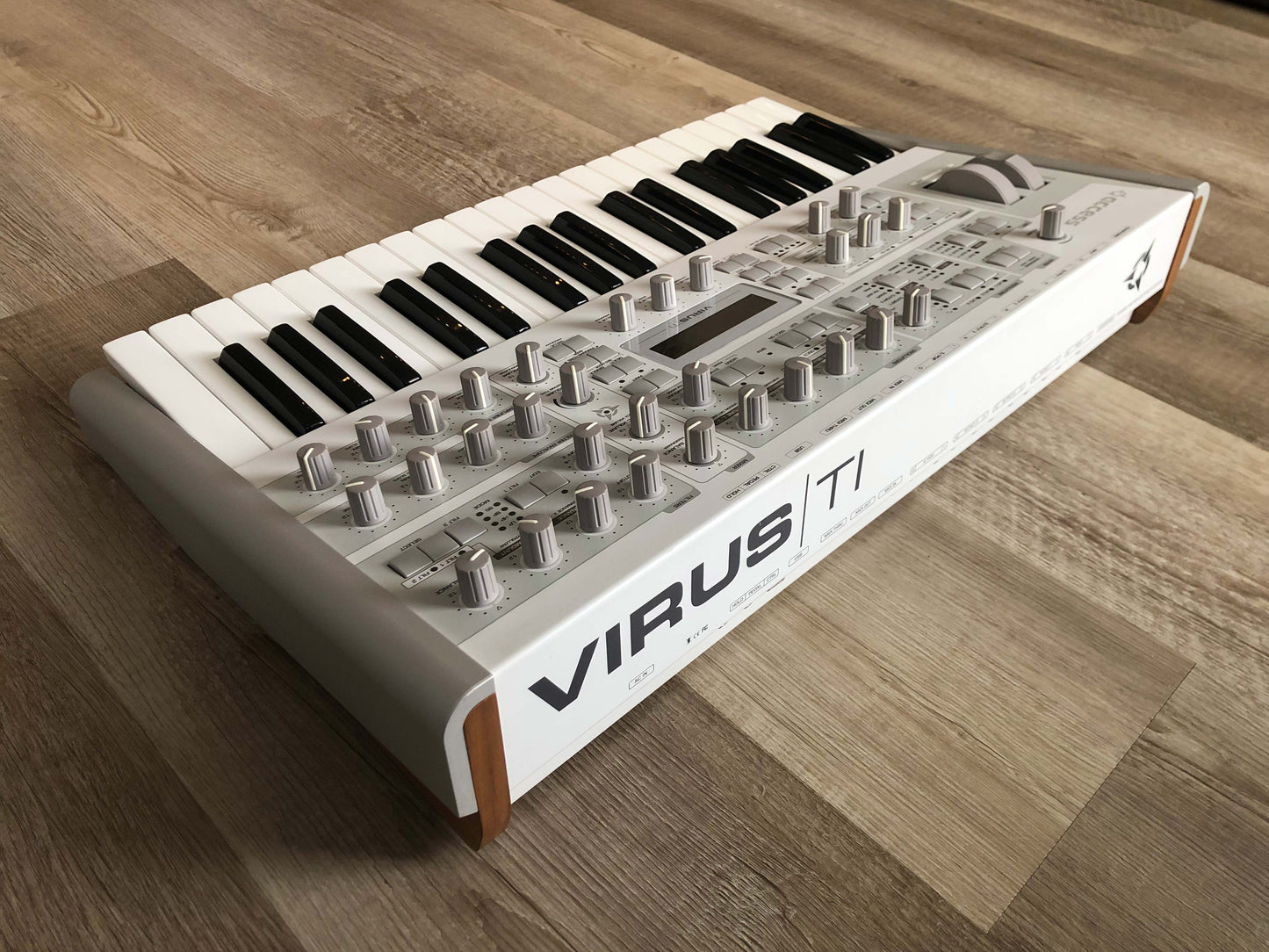 Access Virus TI2 Polar Nice and Clean w/ Power + USB Cable