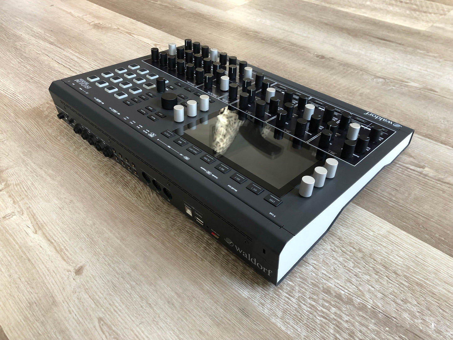 Waldorf Iridium Desktop MKI 16-Voice Synthesizer w/ OG Box, 128GB microSD + PSU