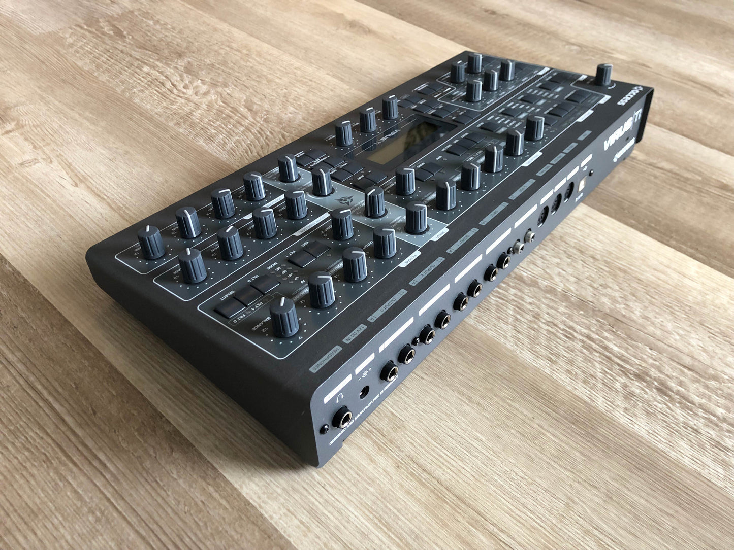 Access Virus TI2 Desktop Later Production Run w/ New PSU + USB Cable