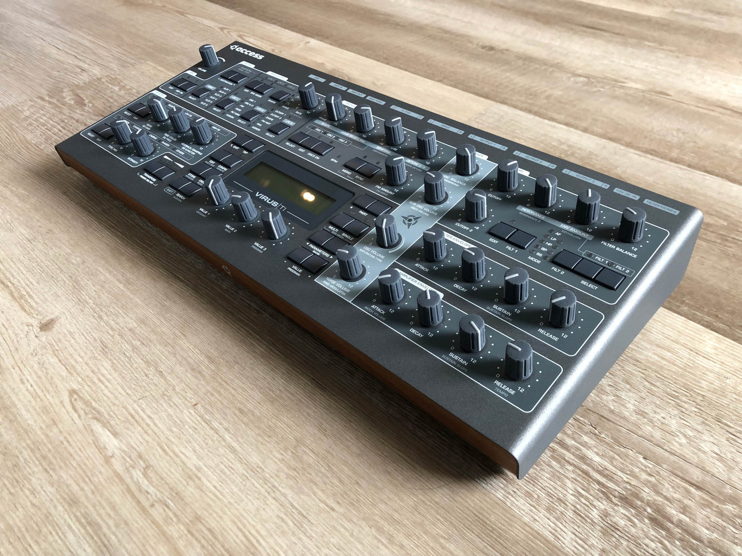 Access Virus TI2 Desktop Minty Late Production Run w/ Original PSU + New HQ USB Cable