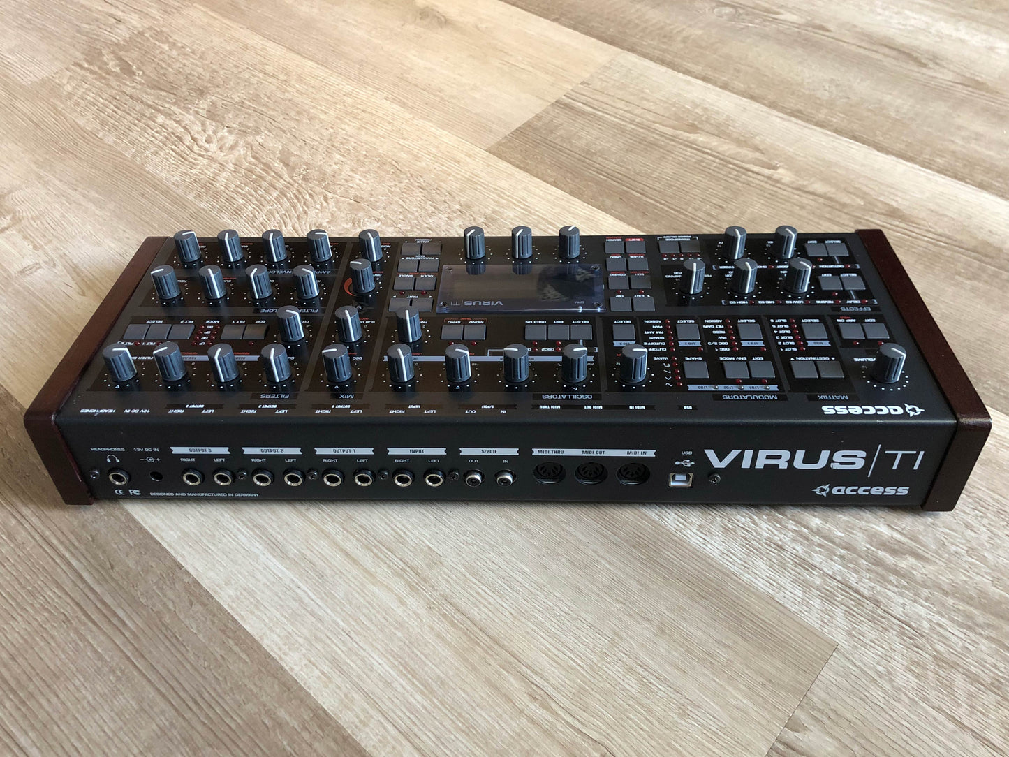 Access Virus TI Desktop w/ New Mainboard, New Display, All New Tacts, New PSU + USB Cable