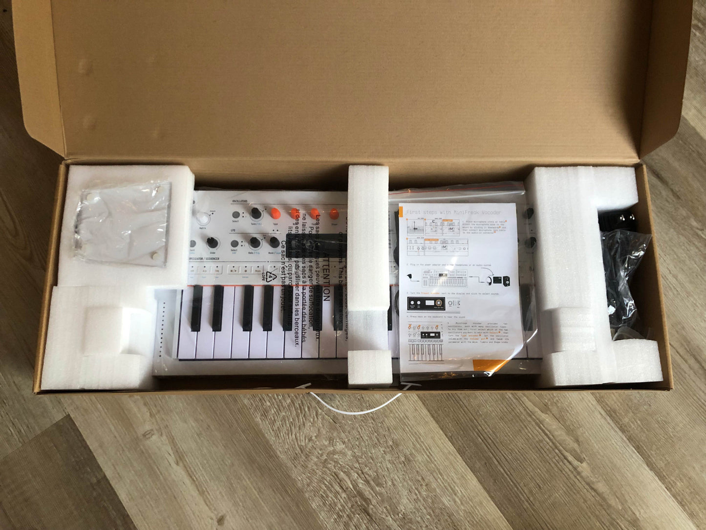 Arturia MiniFreak Vocoder Edition Hybrid Synthesizer w/ OG Box + Mic