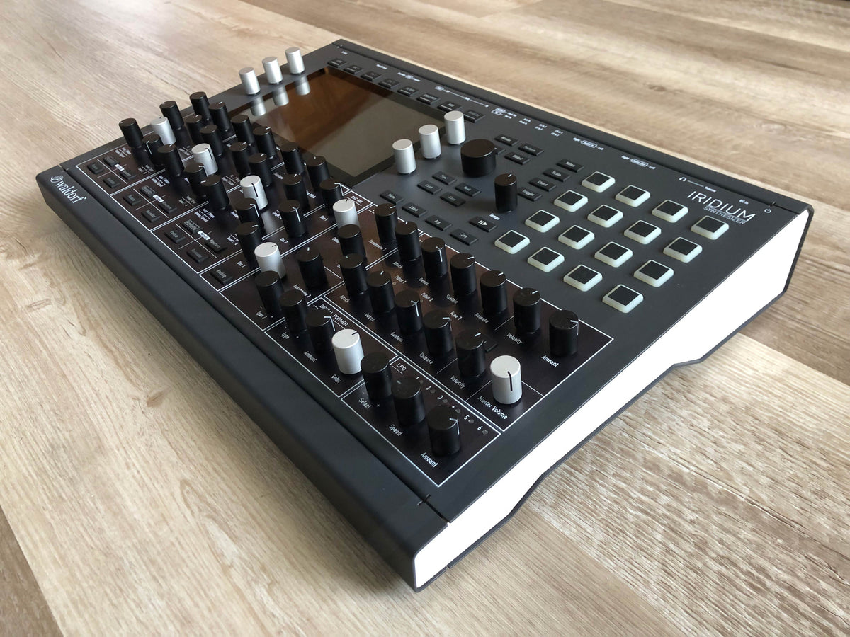 Waldorf Iridium Desktop MKI 16-Voice Synthesizer w/ OG Box, Manual + PSU