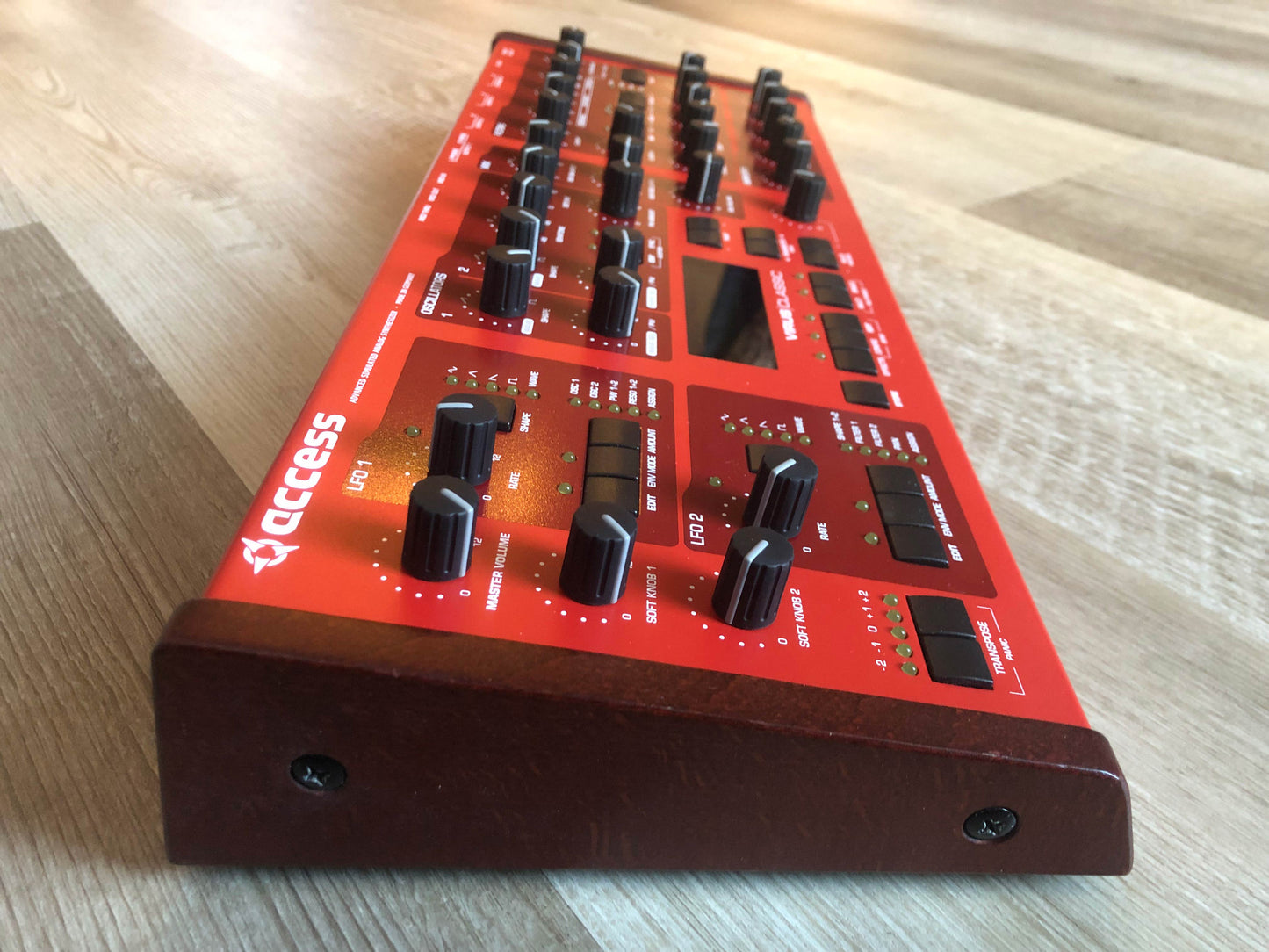 Access Virus Classic Desktop (B) w/ All New Tacts, Power Filter Cap, Battery + PSU, OS 4.9