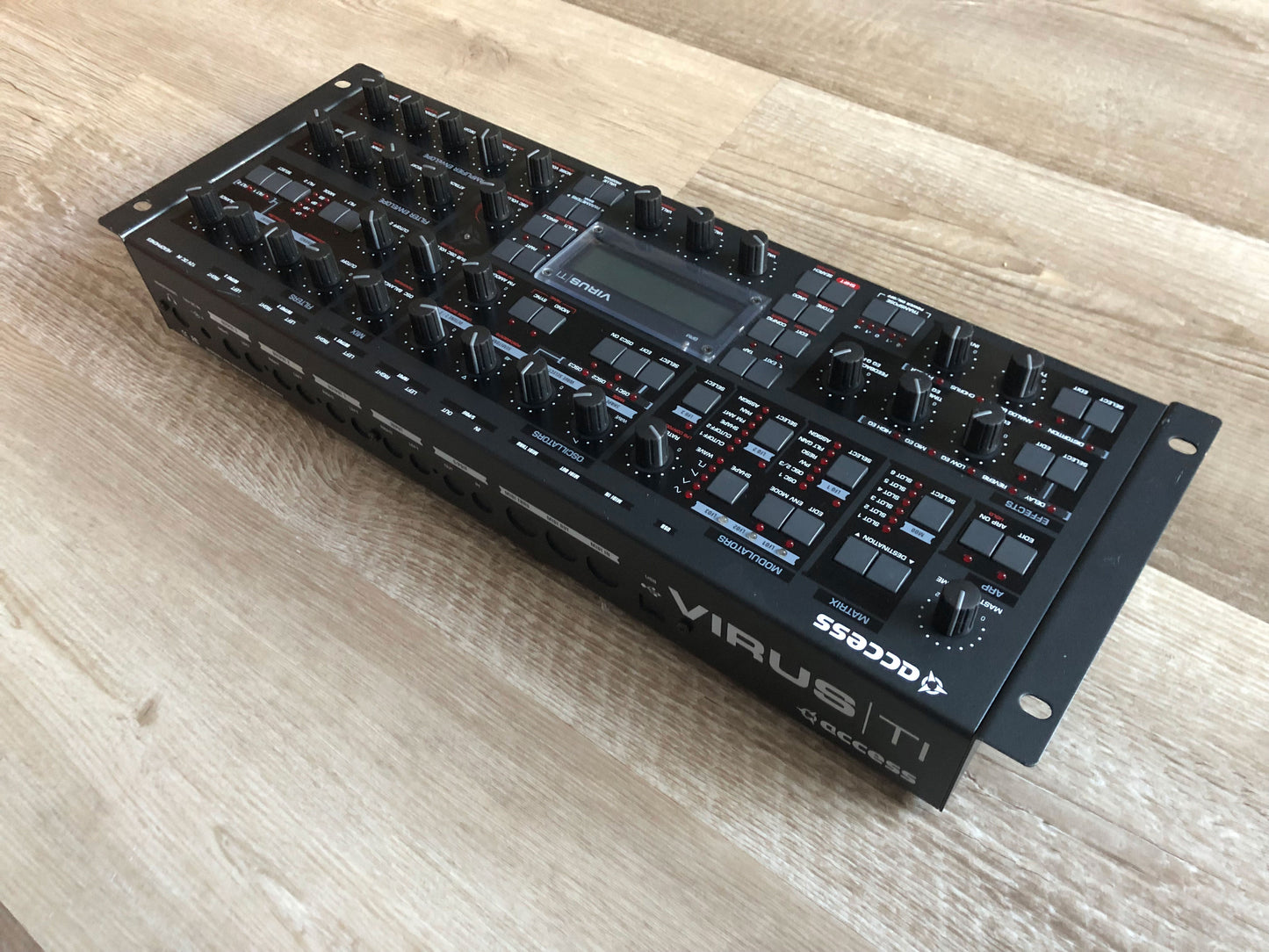 Access Virus TI Rack, All New Tacts, Battery + PSU, OS 5.1.7