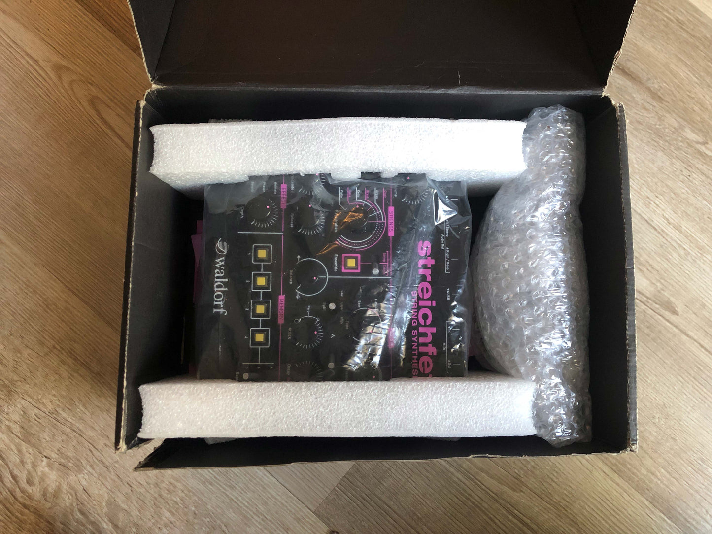 Waldorf Streichfett String Synthesizer w/ OG Box + PSU