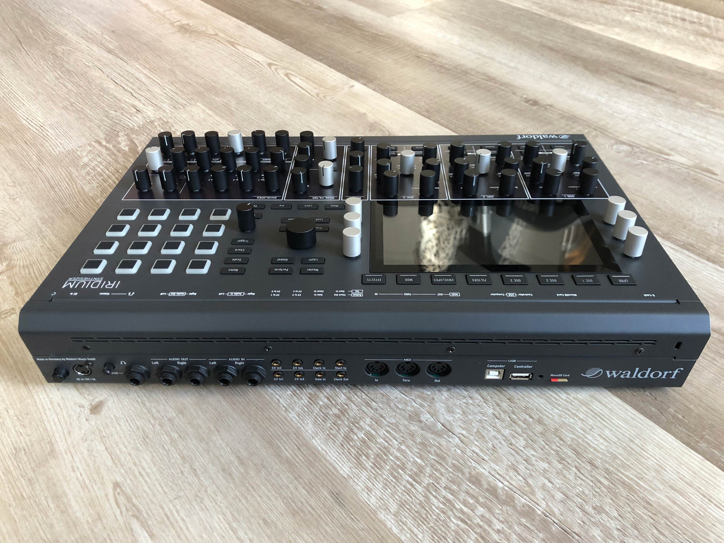 Waldorf Iridium Desktop MKI 16-Voice Synthesizer w/ OG Box, 128GB microSD + PSU