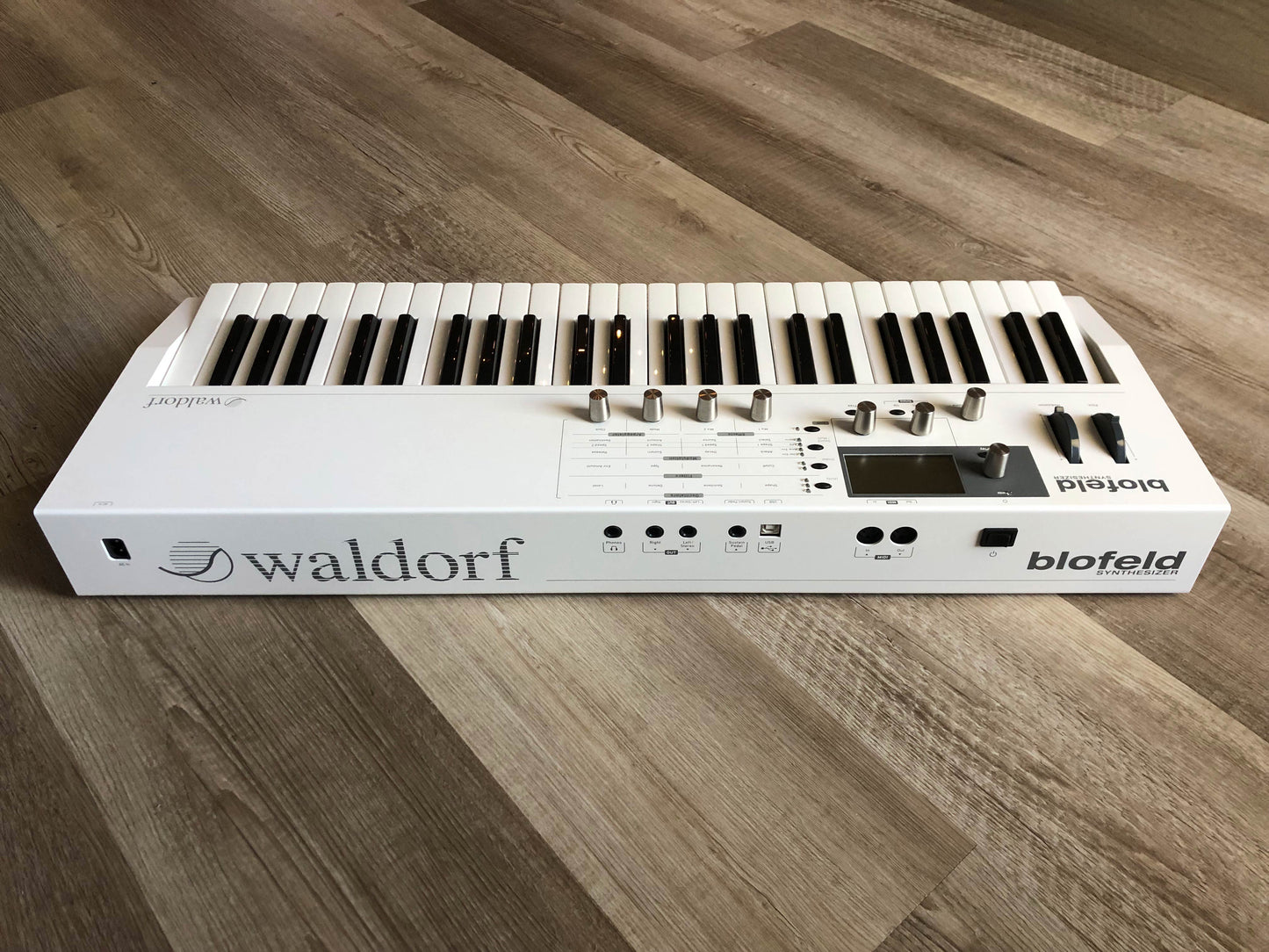 Waldorf Blofeld 49-Key Wavetable & Analog Modeling Synthesizer Mint w/ Original Box + Manual