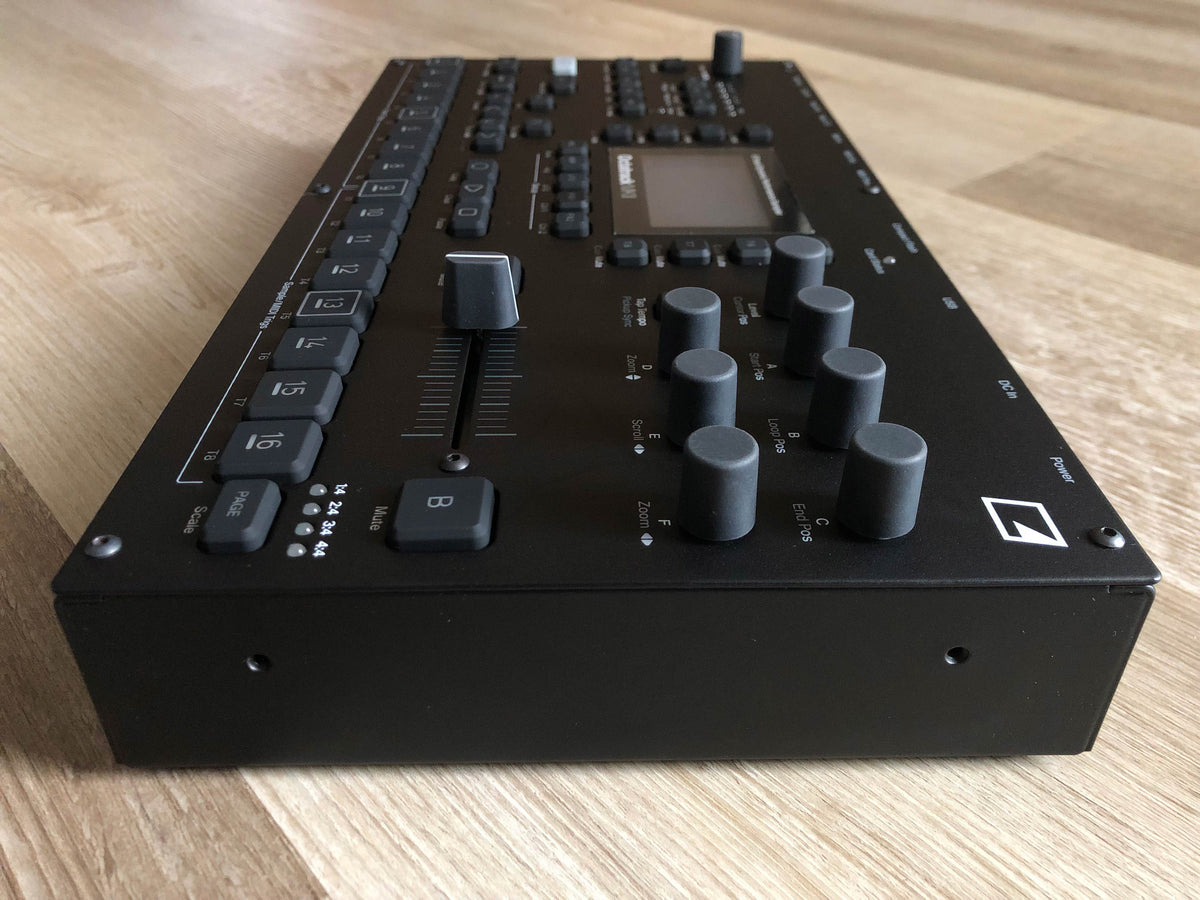 Elektron Octatrack MKII Black Like-New w/ OG Box, PSU, USB Cable + 32 GB Card