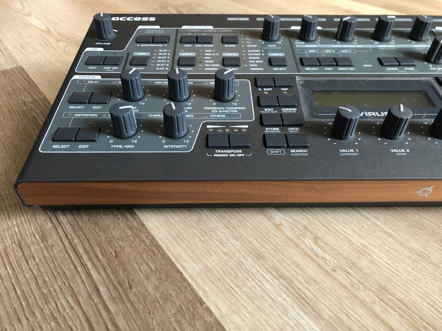 Access Virus TI2 Desktop in Mint Condition w/ OG PSU, OG USB Cable + New HQ USB Cable